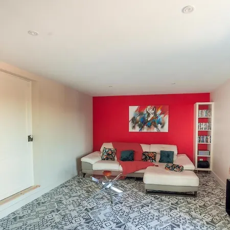 Holiday home Chez Annie Et William Montpouillan